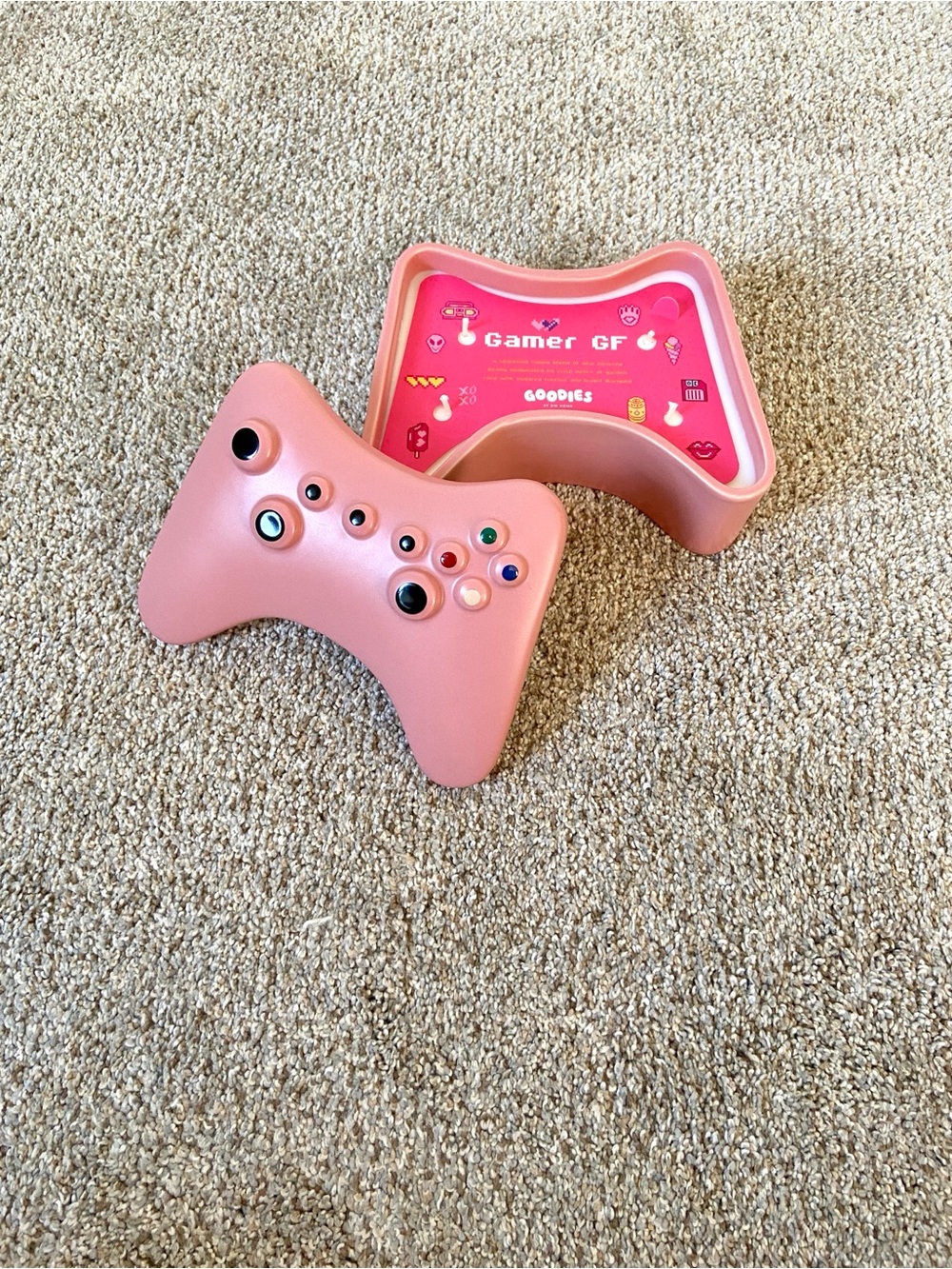 NWT Gamer GF Girlfriend Candle DW Home Pink Controller Video games